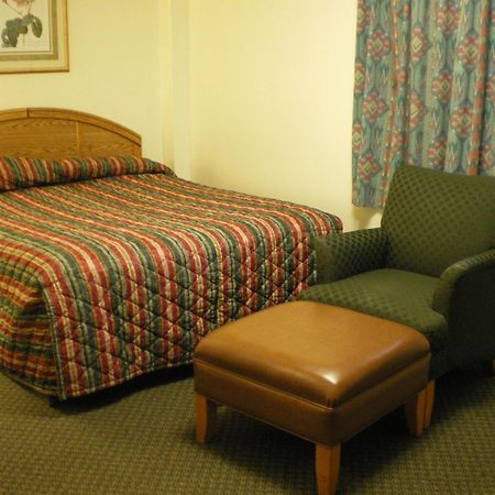 Sun-Dek Motel Medicine Hat Exteriör bild