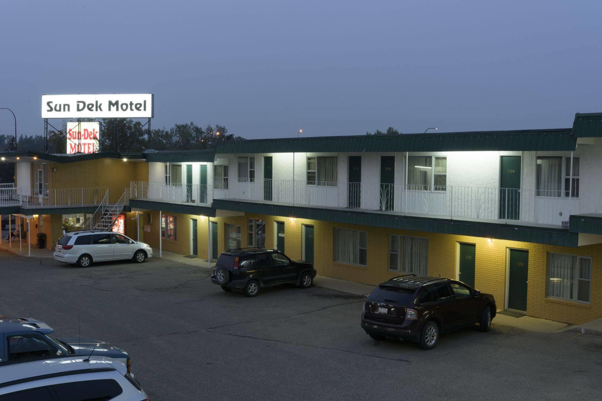 Sun-Dek Motel Medicine Hat Exteriör bild