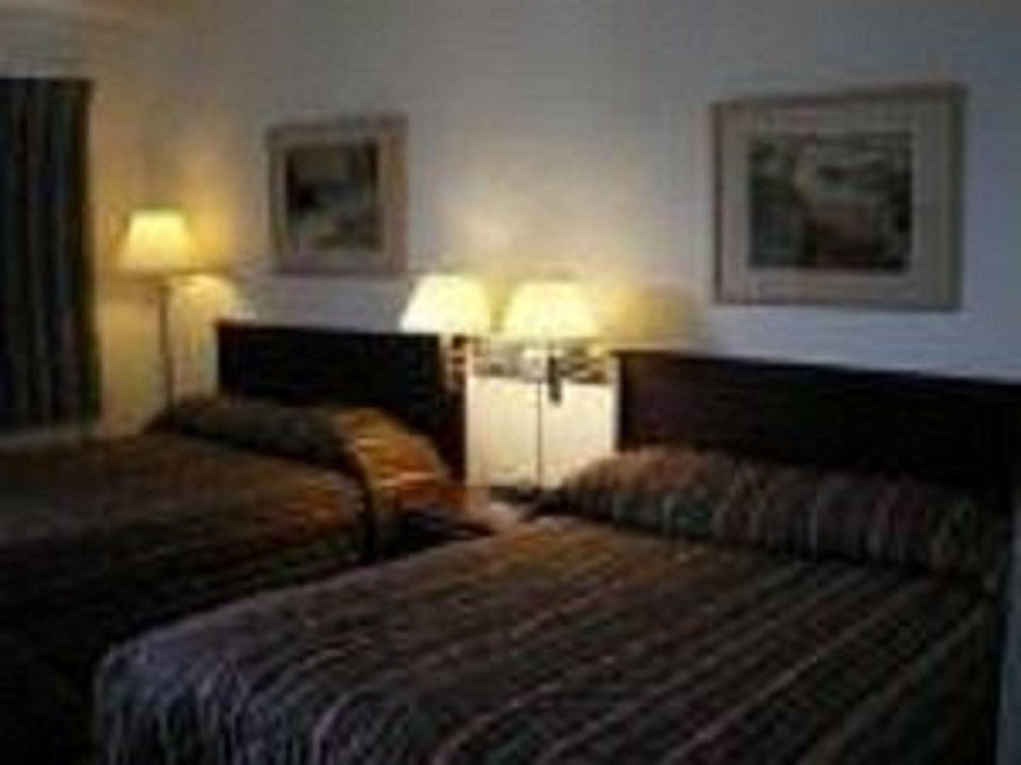 Sun-Dek Motel Medicine Hat Exteriör bild